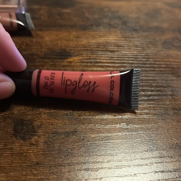 La.Colors Lipgloss Bundle+Lazy Double Color Gradient Eye Shadow Shade 16 - Picture 2 of 6